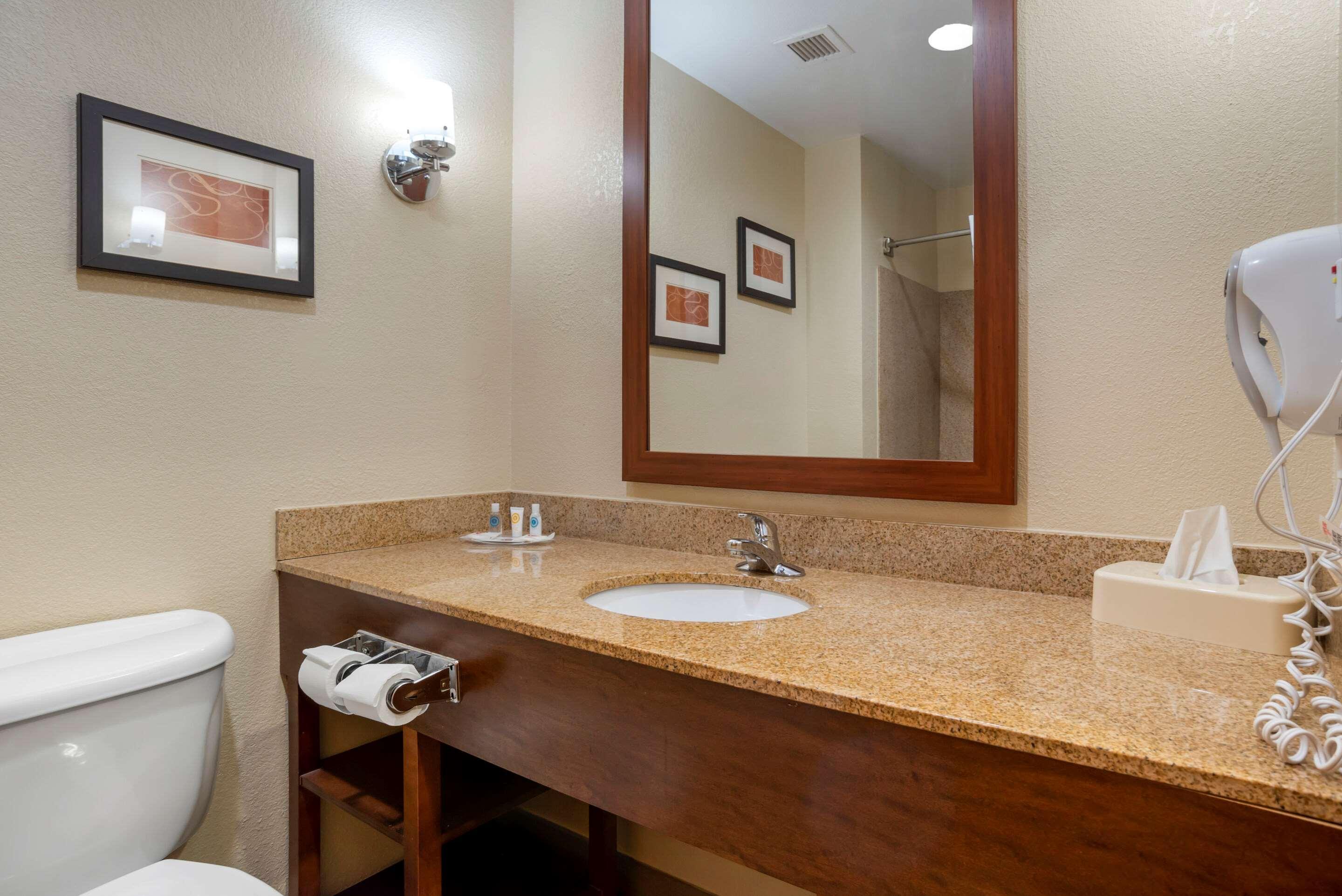 Comfort Suites Oxford I-20 Exit 188 Kültér fotó